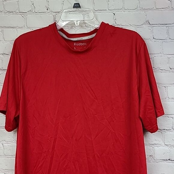Reebok Men's Large Red Casual Tee Short Sleeve Crewneck T-Shirt Quick Dry Active - Picture 2 of 7
